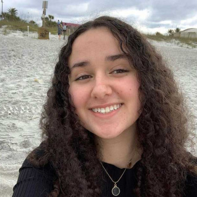 LifeSet Scholar to take on New York Times summer creative writing program
