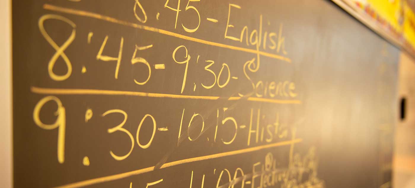class-chalkboard-agenda class chalk board agenda