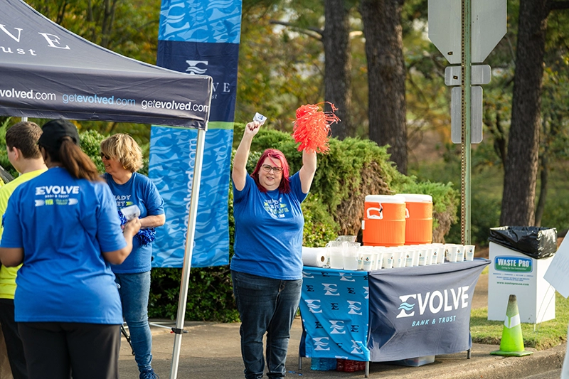 Evolve-volunteer corporate volunteer at Youth Villages YV5K race