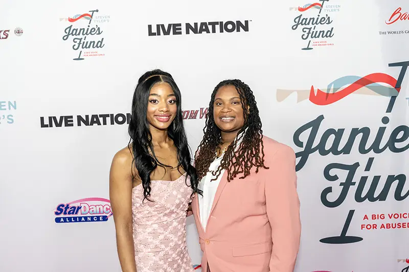 Janie's_Fund_Grammy_Watch_Party_Kauna Kauna at Steven Tyler's Grammy Watch party supporting Janie's Fund